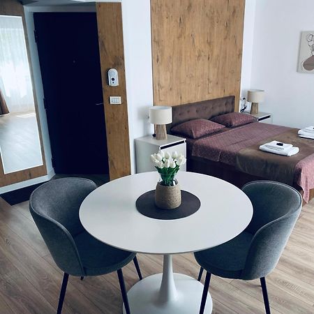 Central Luxury Apartment Jászvásár Kültér fotó