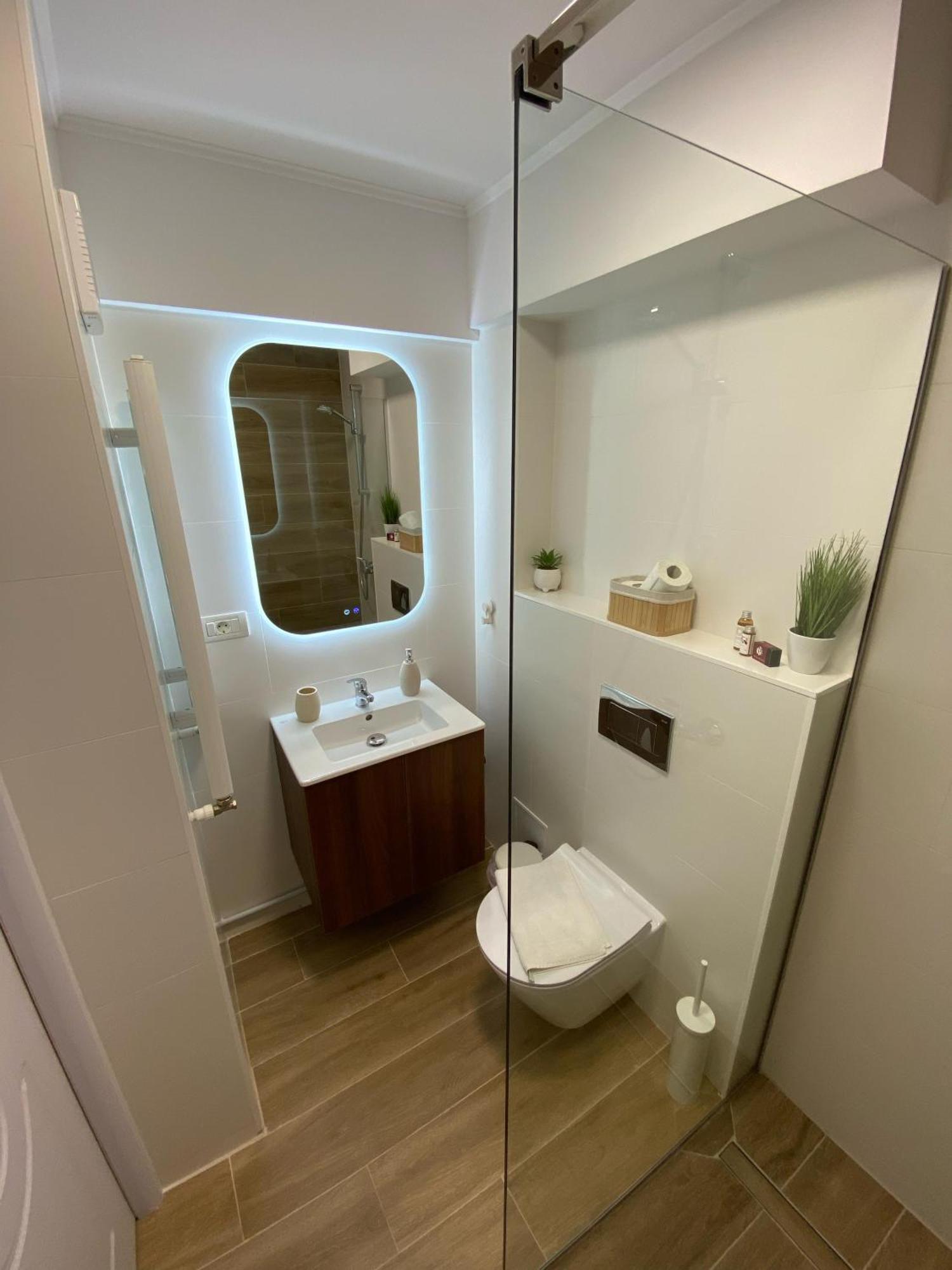 Central Luxury Apartment Jászvásár Kültér fotó