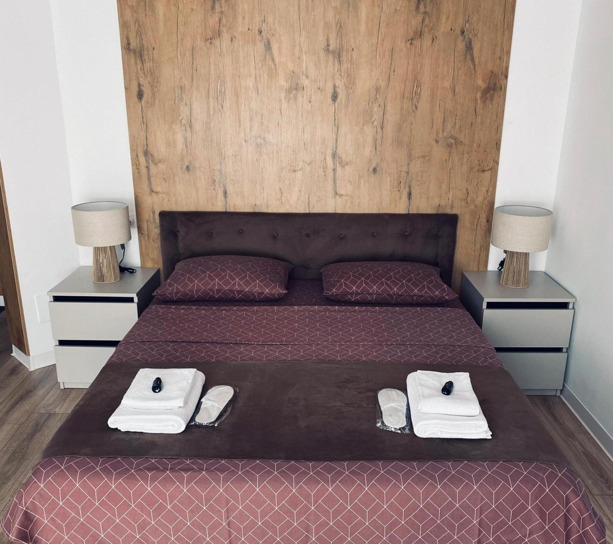 Central Luxury Apartment Jászvásár Kültér fotó